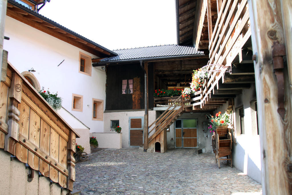 Zu Schgagul Villa Кастелрото Екстериор снимка