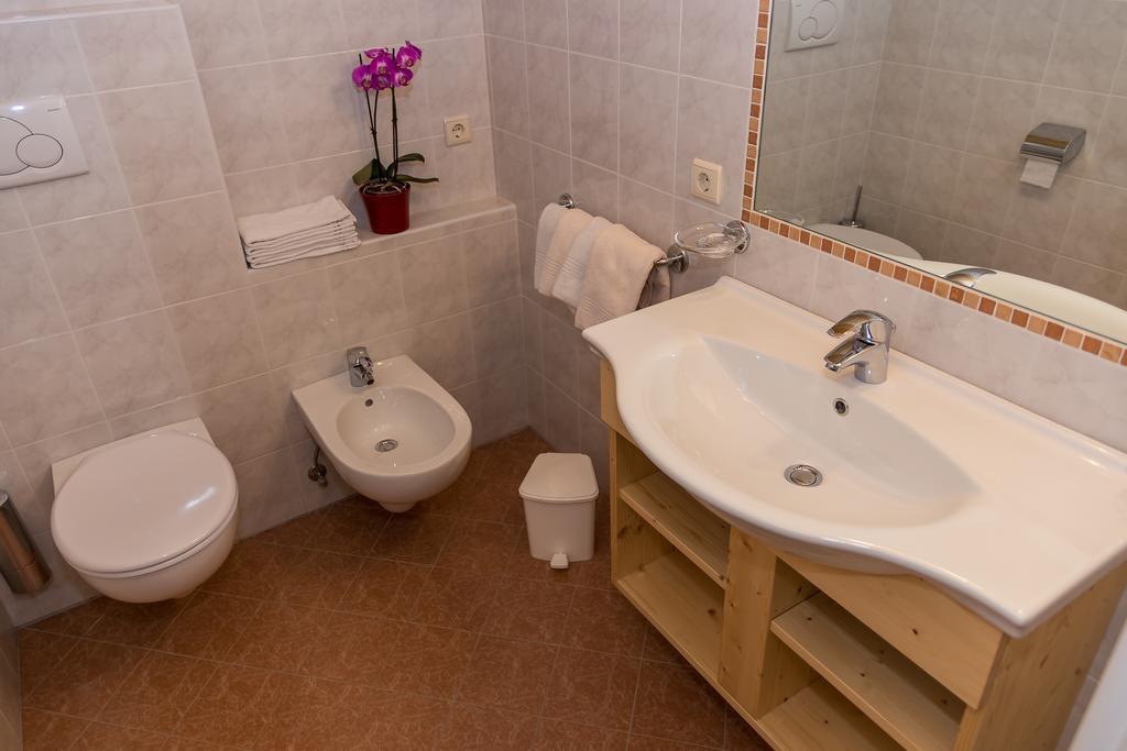 Zu Schgagul Villa Кастелрото Екстериор снимка